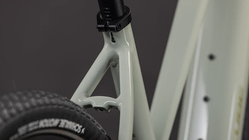 Cube Editor Hybrid SLX 400X reedbeige´n´chrome Trapeze 2026