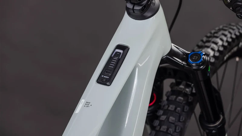 Cube AMS Hybrid ONE44 C:62 Race 400X reedbeige´n´black 2027