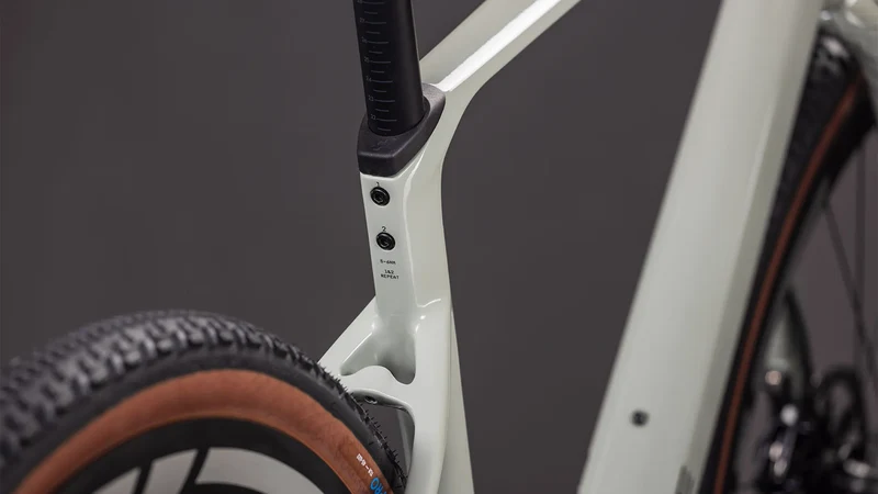 Cube Nuroad C:62 SLX reedbeige´n´chrome 2026