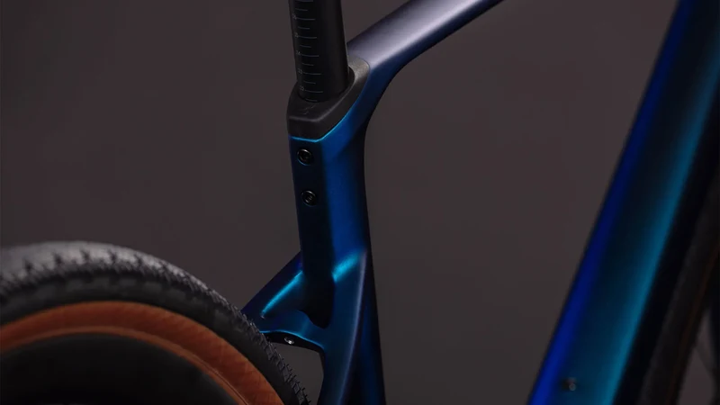 Cube Nuroad C:62 Race nebula´n´blue 2026