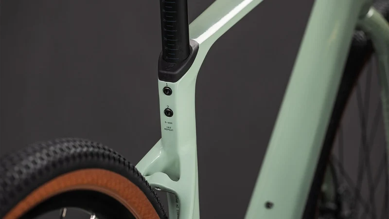 Cube Nuroad C:62 ONE aloegreen´n´black 2026