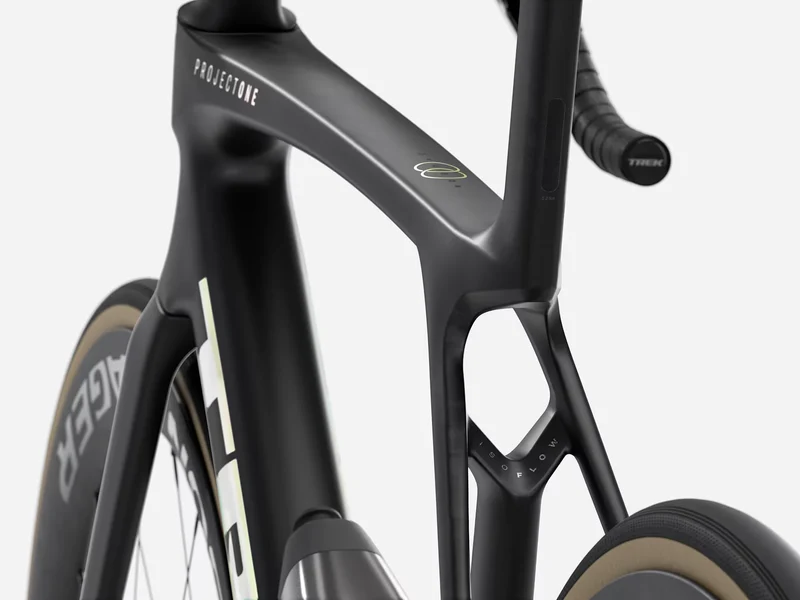 Trek Madone SLR 7 AXS Matte Deep Smoke 2027