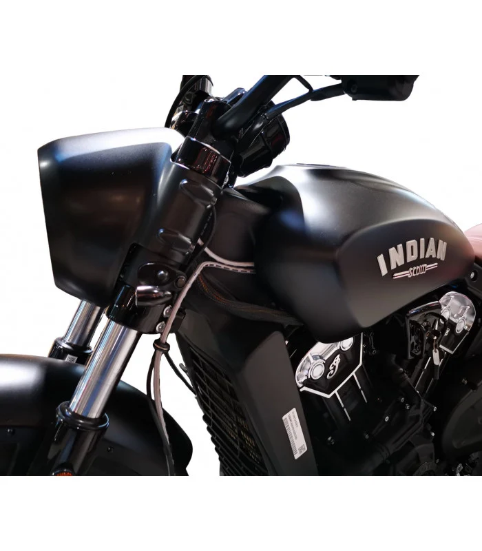 Das vordere Blinkerloch deckt den Indian Scout ab