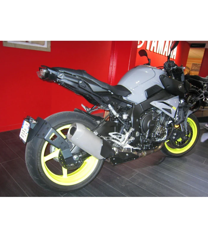 Yamaha MT10 Radspülplattenhalterung