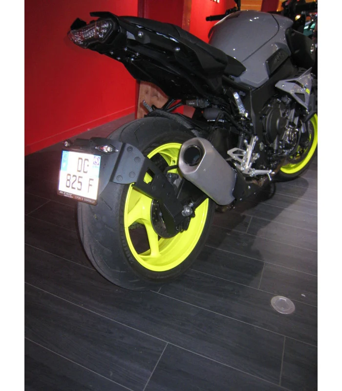 Yamaha MT10 Radspülplattenhalterung