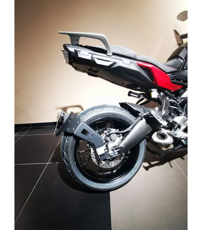 Yamaha Tracer 9 Radspülplattenhalterung