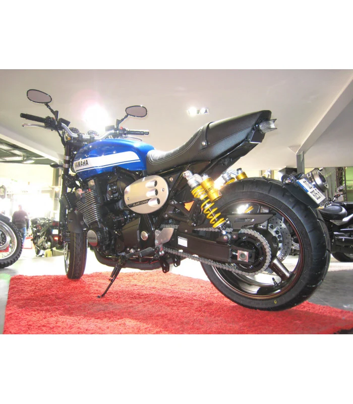 Yamaha XJR 1300 Racer Radspülplattenhalterung