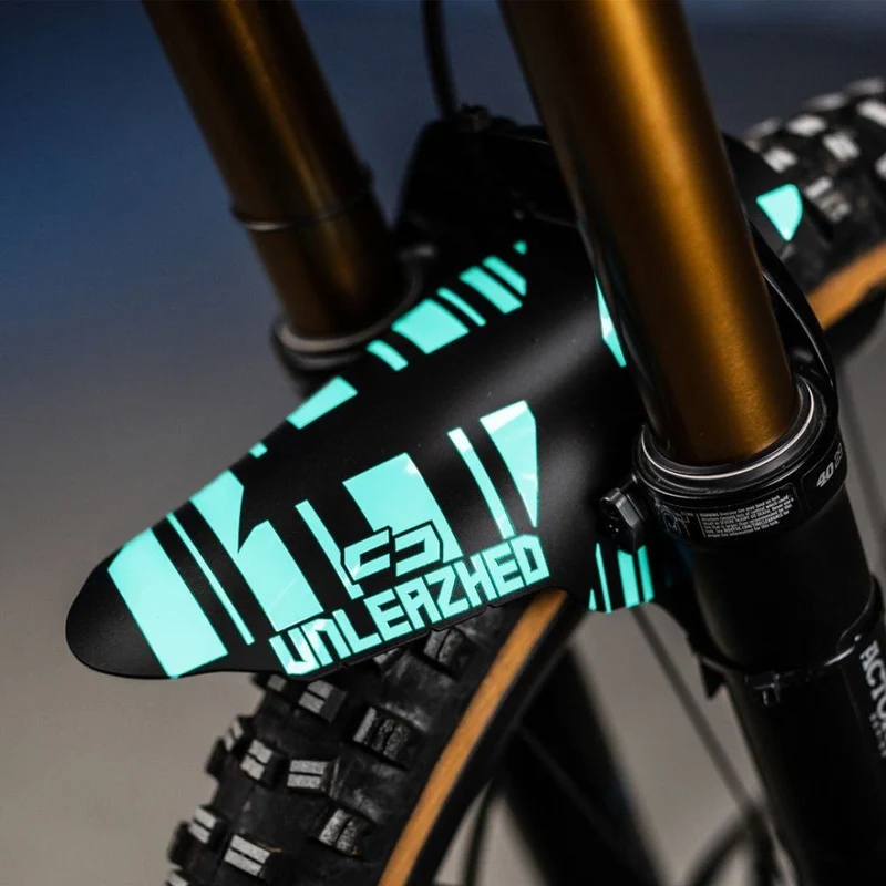 unleazhed unsplash M01