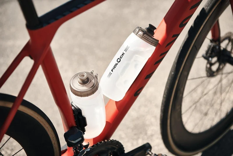 Fidlock TWIST bottle 590 + bike base Clear