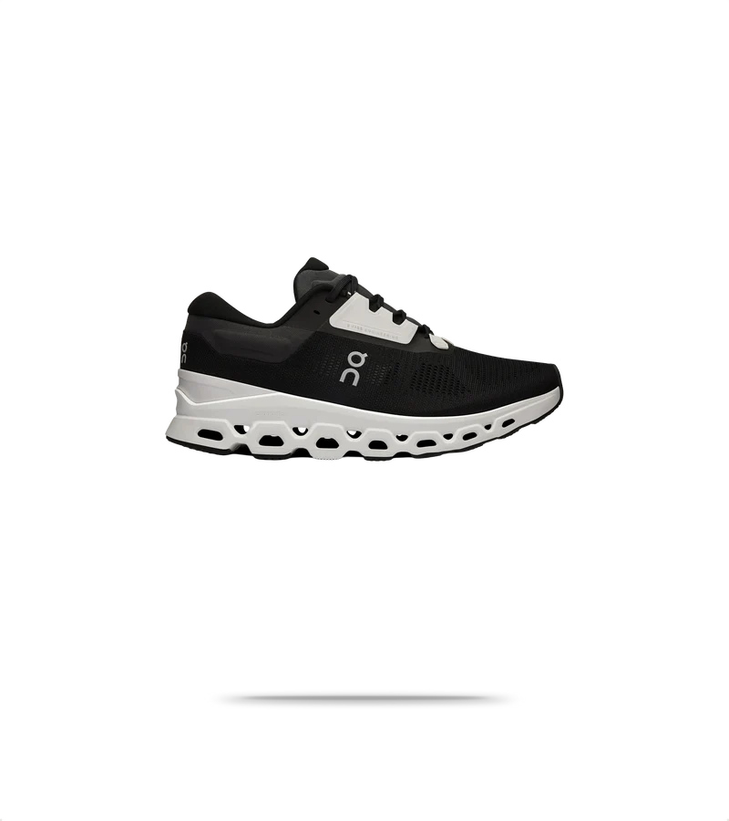 Cloudstratus 3 Running Shoes