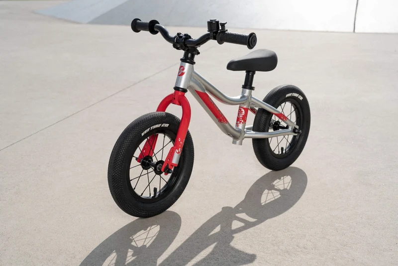 Ghost Powerkiddy 12 rainbow silver/riot red - glossy